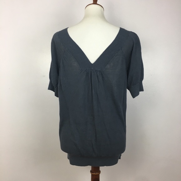 Club Monaco Deep V-Neck Puff Sleeve Knit Linen Top - Picture 4 of 6